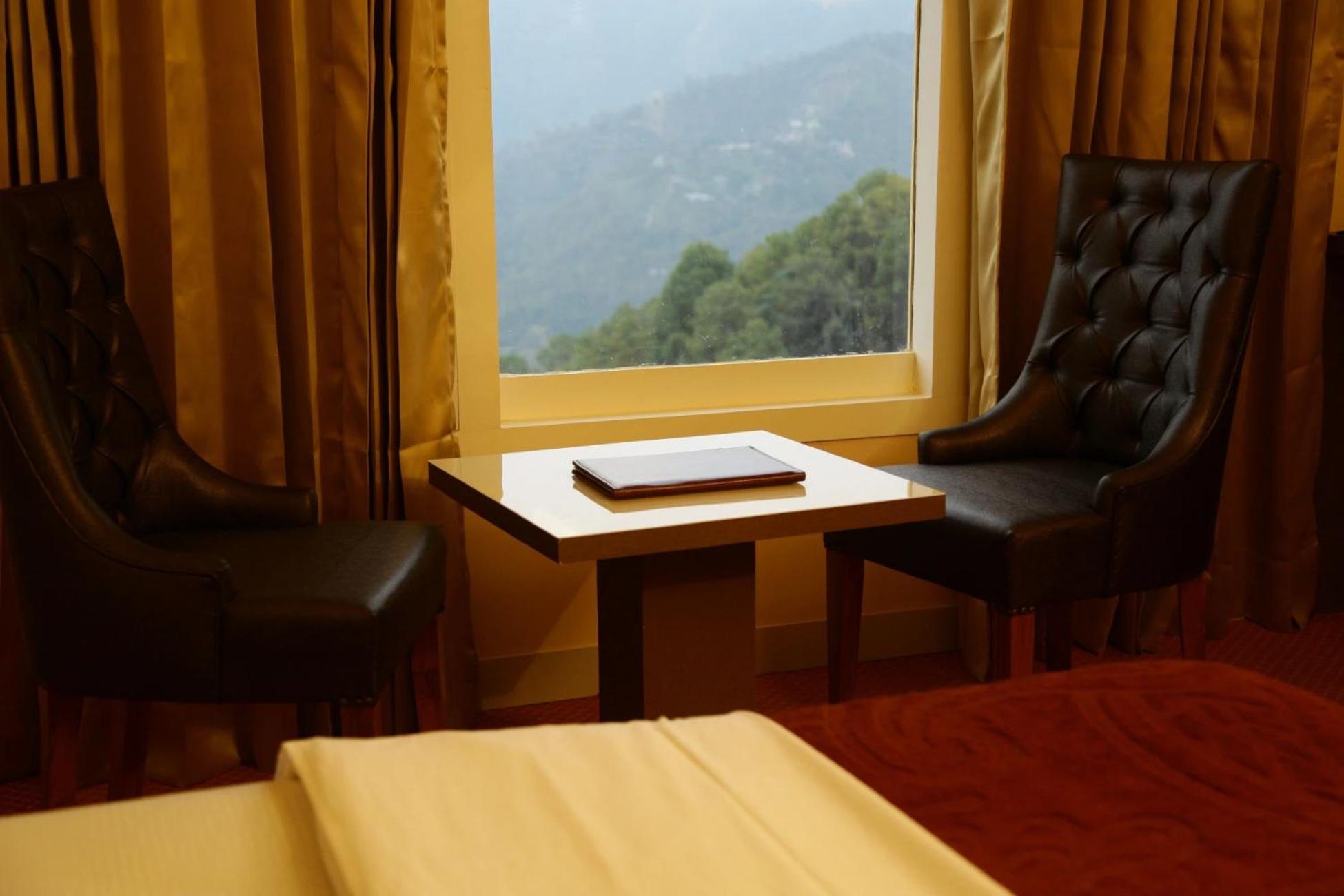 Aangan Regency Hotel Shimla Exterior foto