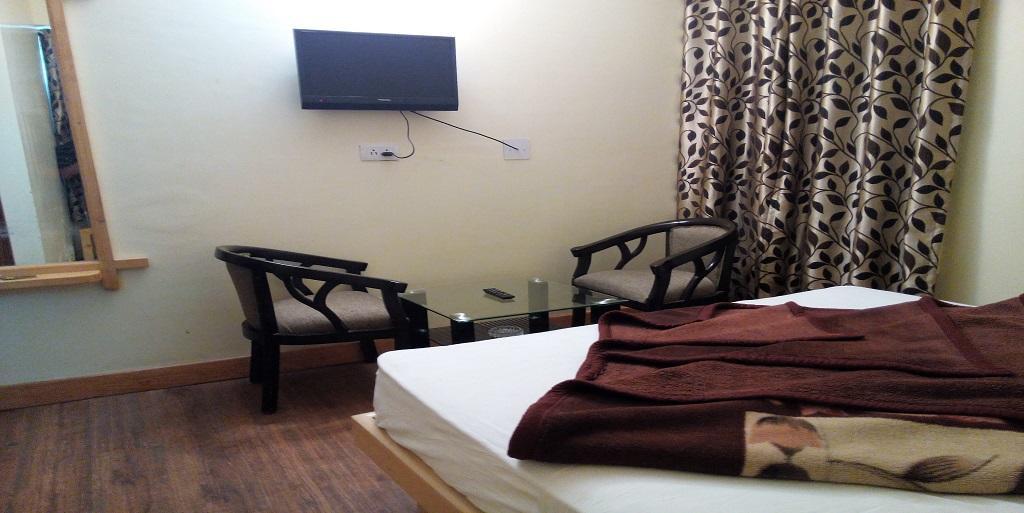 Aangan Regency Hotel Shimla Exterior foto