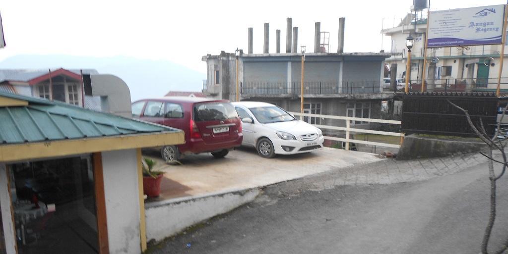 Aangan Regency Hotel Shimla Exterior foto